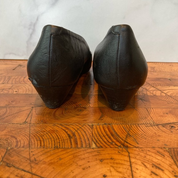 Talbots Black Leather Mini Wedge 8.5 - Picture 4 of 7
